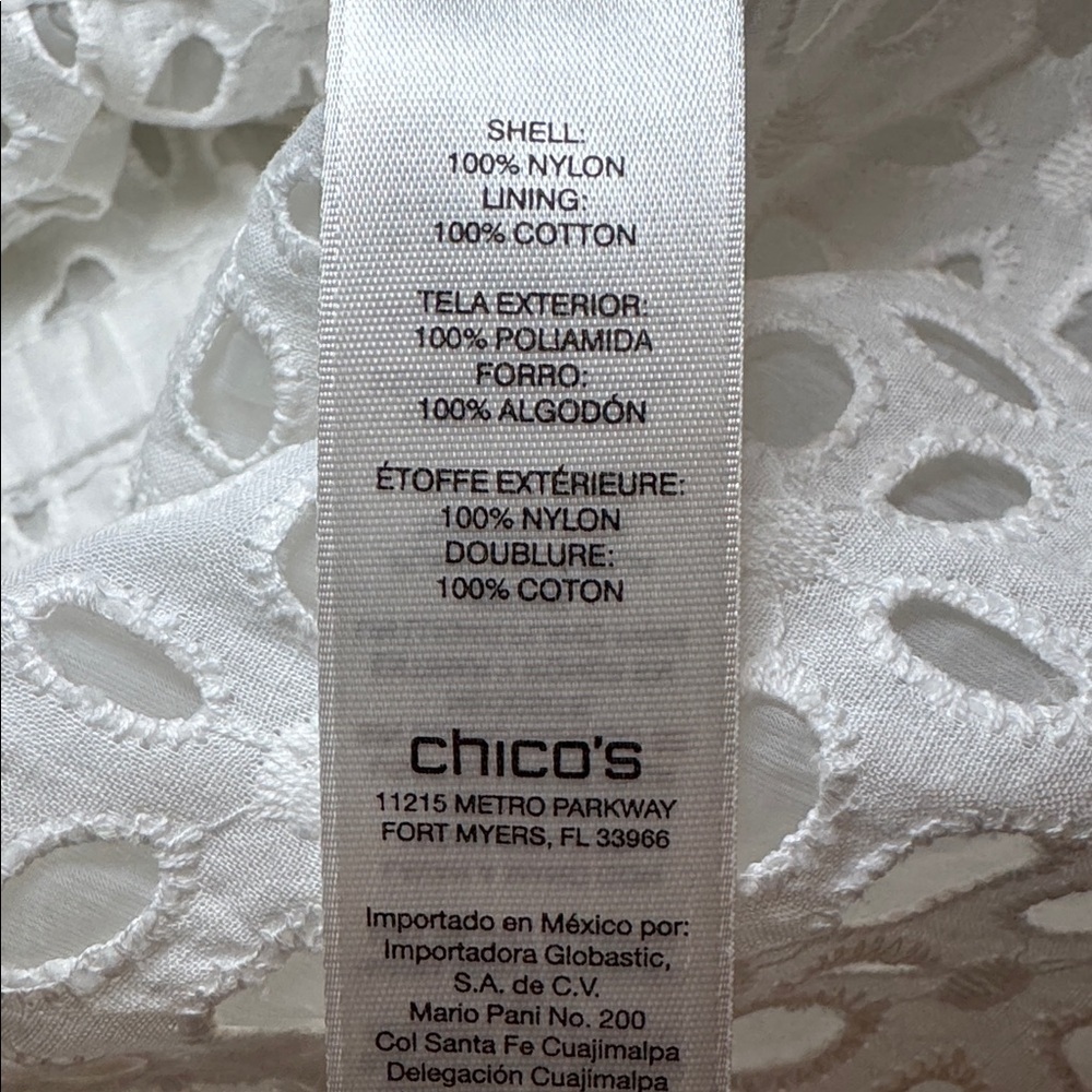 Chico’s White Eyelet Jacket Lightweight Snap Front Size Chico’s 1 US M - Picture 10 of 11